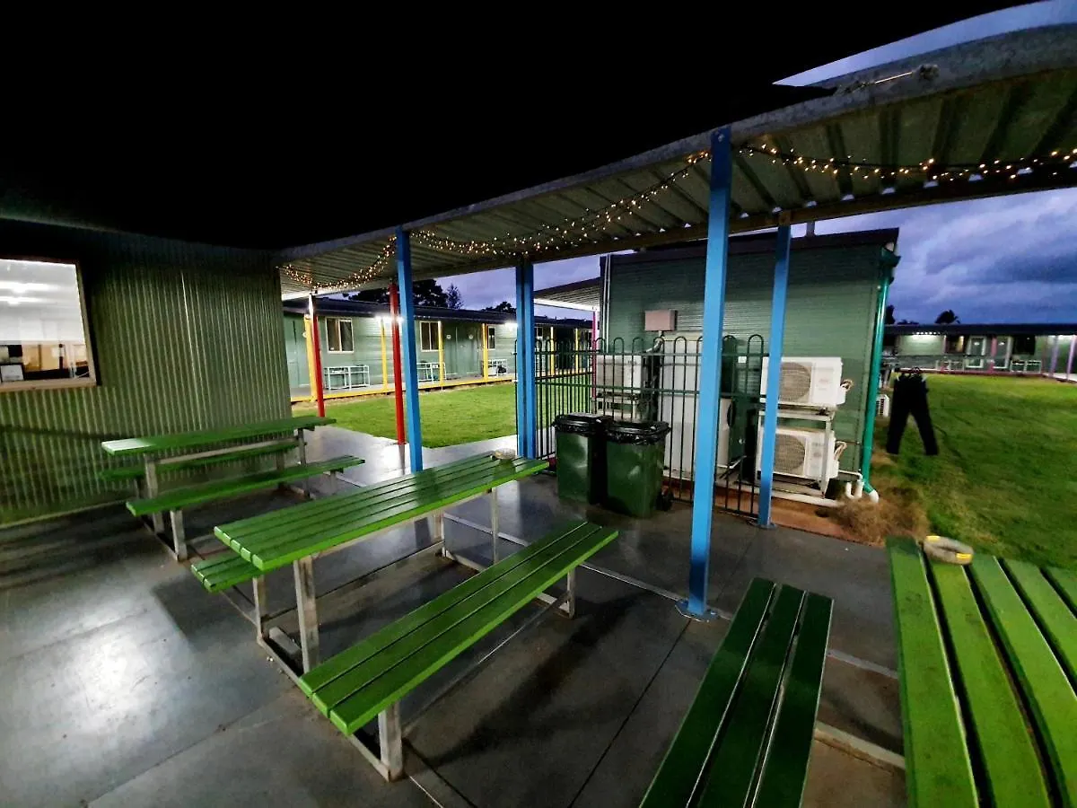 Palm Tree Backpackers Hostel Bundaberg