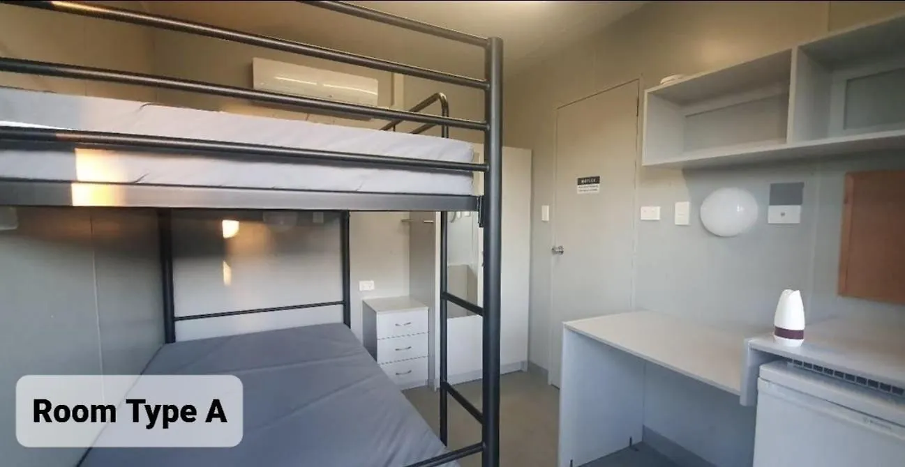 Palm Tree Backpackers Hostel Bundaberg Australia